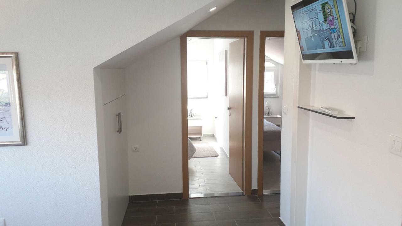 Apartmani Zilic Dugi Rat Kültér fotó