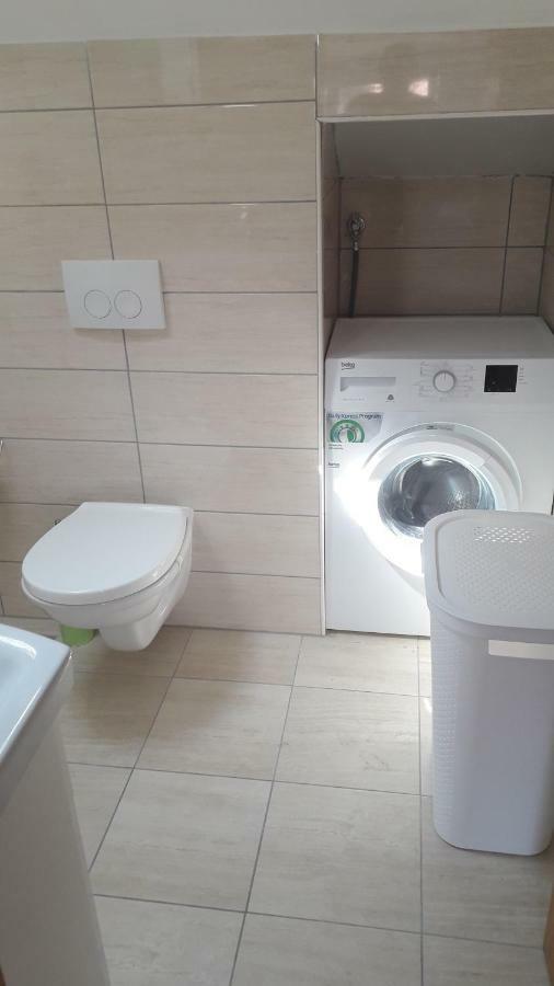 Apartmani Zilic Dugi Rat Kültér fotó