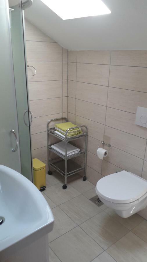 Apartmani Zilic Dugi Rat Kültér fotó