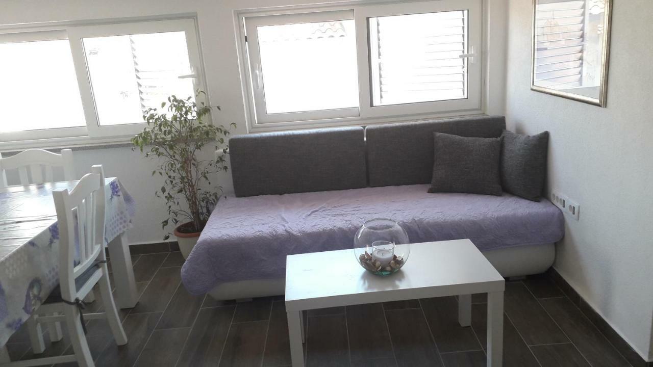Apartmani Zilic Dugi Rat Kültér fotó